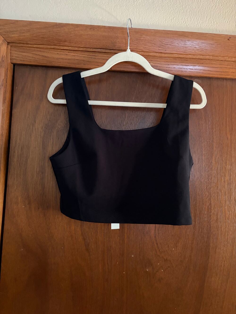 NWT She + Sky Black Square Neck Crop Top Sleeveless Stretch Tank L